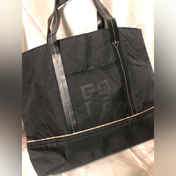 Givenchy perfume gift tote - Picture 3 of 10